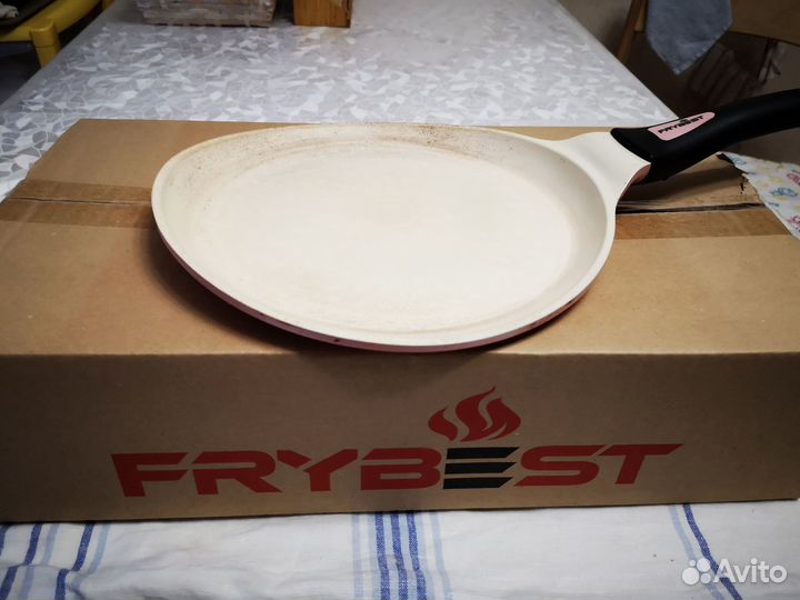 Блинная сковорода 24