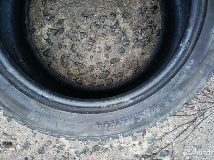 Michelin X-Ice North 4 245/45 R18