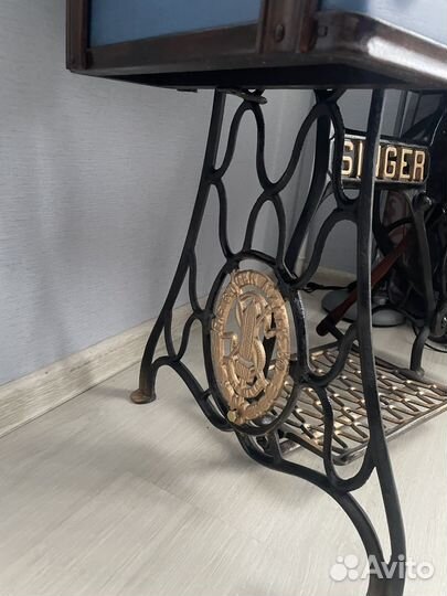 Швейная машинка Singer