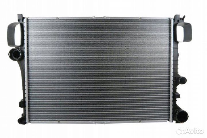 Радиатор охлаждения Mercedes S-Class W221