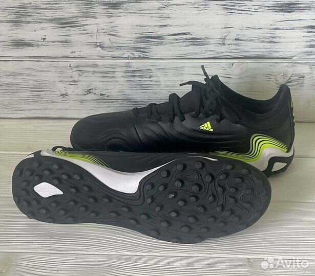 Бутсы adidas 43 размер