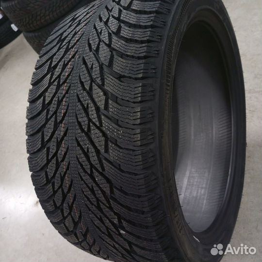 Ikon Tyres Autograph Snow 3 SUV 315/35 R21 T