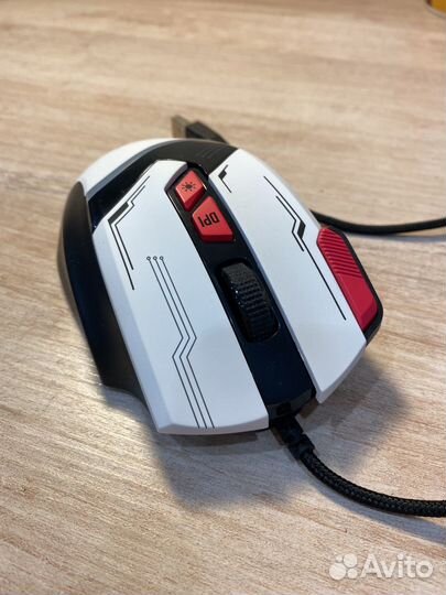 Игровая мышь dexp Armor