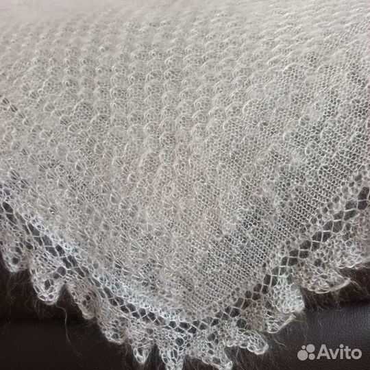 Пуховый платок косынка новый