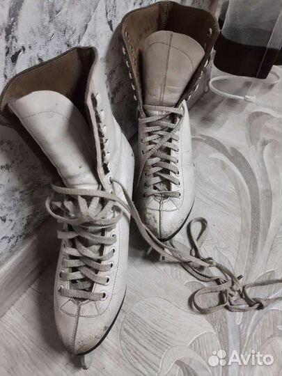 Коньки фигурные