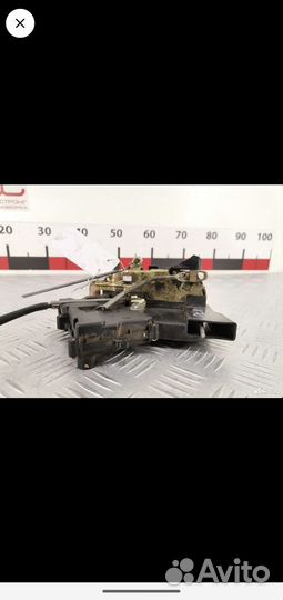 Замок передний правый Мазда 323 bj