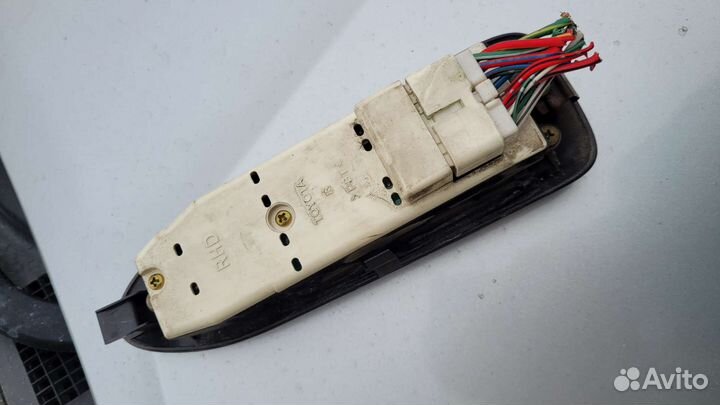 Панель стеклоподъемников Toyota Camry Gracia