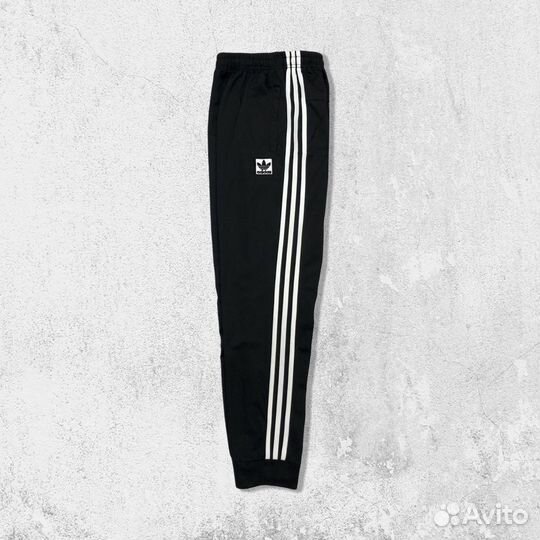 Спортивный костюм Adidas