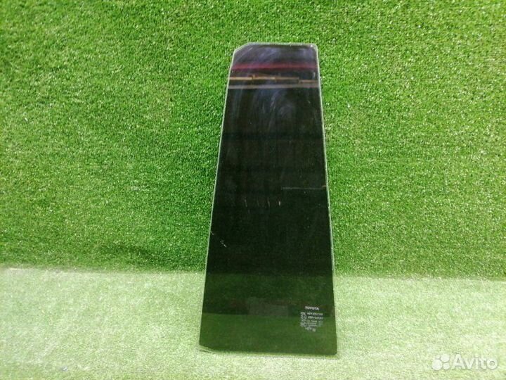 Стекло двери (форточка) заднее правое Toyota Land