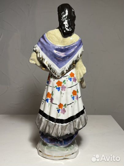 Статуэтка Цыганка Земфира, 1954 г, Дулево