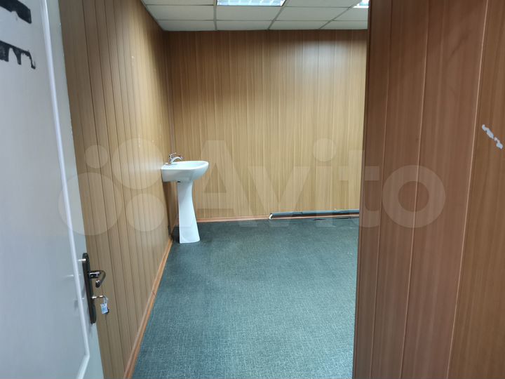 Офис с водой, 15 м²