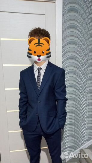 Школьный костюм