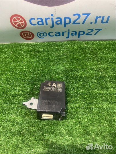 Блок управления дверьми(2) Toyota Sienta NHP170