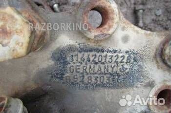 Кулак передний правый ман