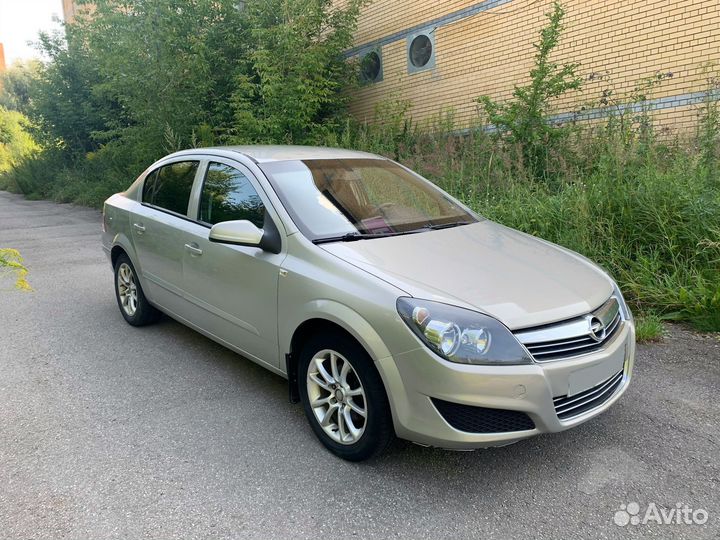 Opel Astra 1.6 МТ, 2008, 200 000 км