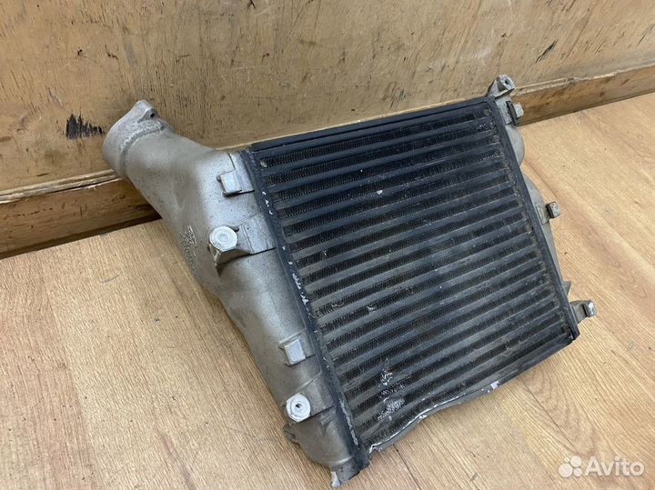 Интеркулер Porsche Cayenne 2010-2017 Правый