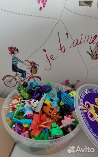 Киндер сюрприз коробкой пакетом