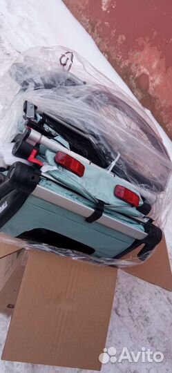 Thule Chariot Cross Alaska Majolica Blue