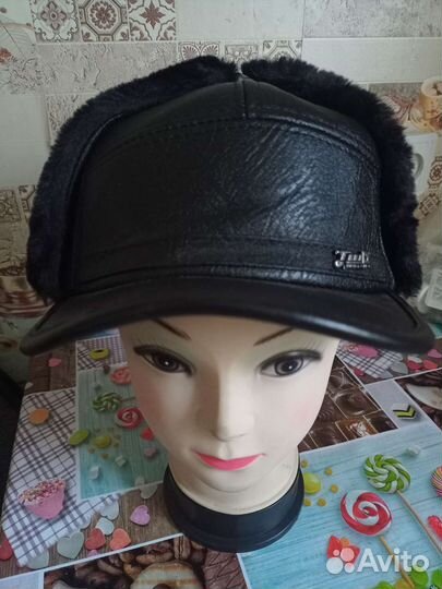 Кепка теплая новая
