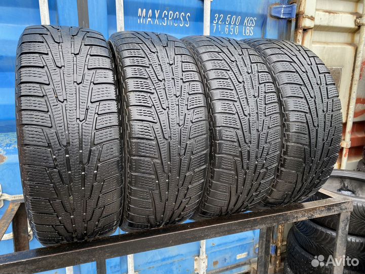 Nokian Tyres Hakkapeliitta R SUV 235/60 R17 106R