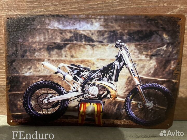 Металлический постер с изображением мотоцикла
