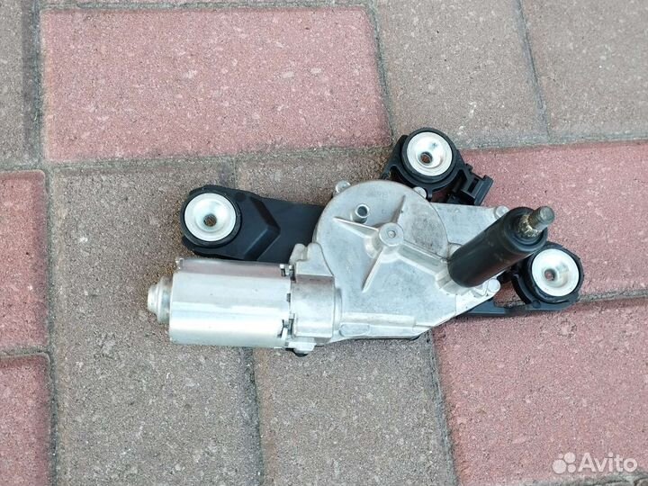 Моторчик стеклоочистителя задний Ford Focus 2