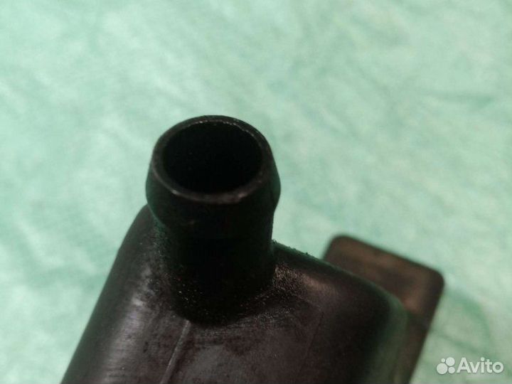 Бачок гидроусилителя Volkswagen Vento седан 1.8I