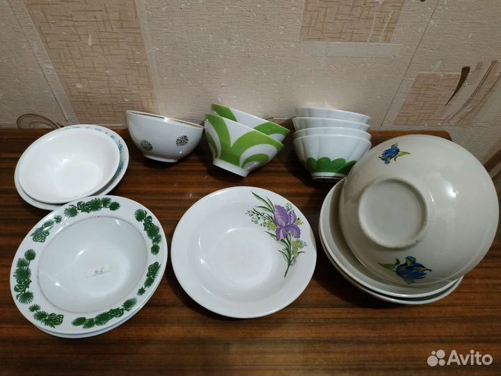 Тарелки разные