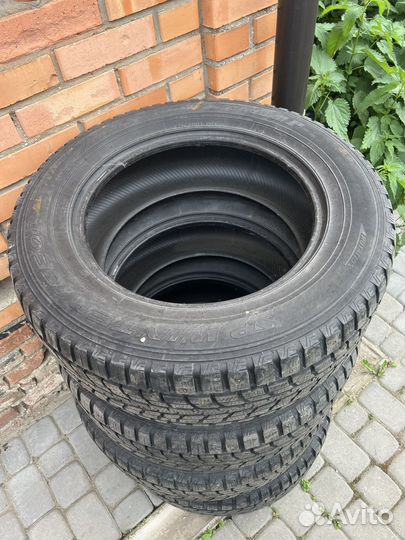 Dunlop SP Winter Ice 01 265/60 R18