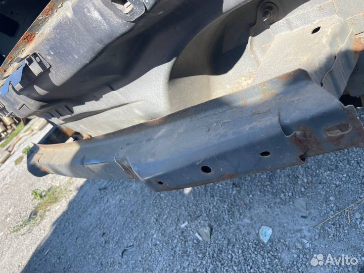 Задний усилитель бампера mazda 3 bk