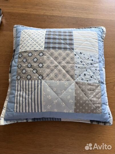 Диванная подушка 37х37