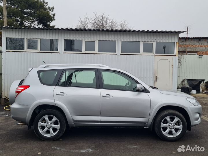 Toyota RAV4 2.4 AT, 2011, 130 000 км