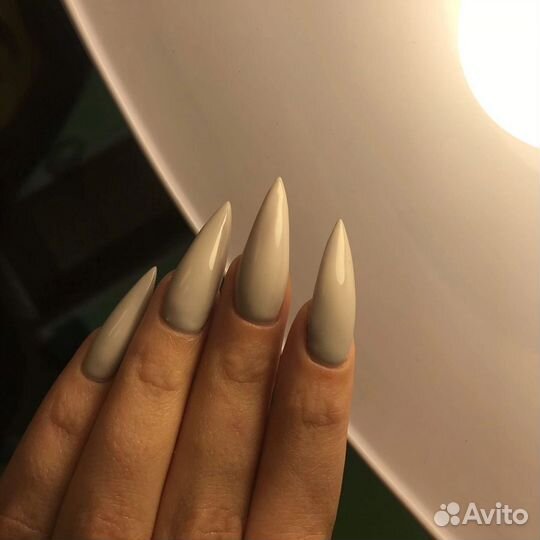 Мастер маникюра