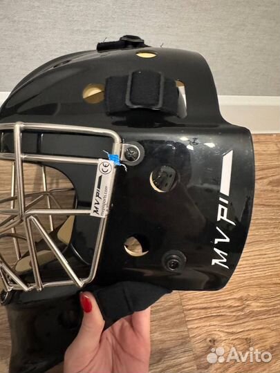 Хоккейный вратарский шлем mvpi