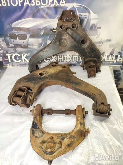 Рычаг передней подвески Mitsubishi Pajero 2