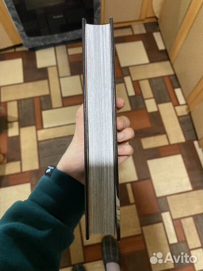 Книга Атака Титанов