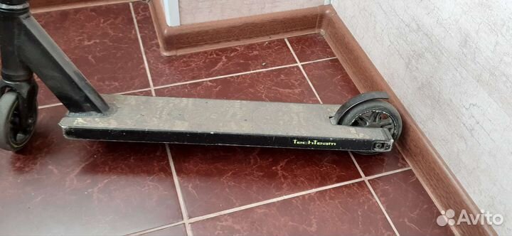 Трюковой самокат tech team voodoo