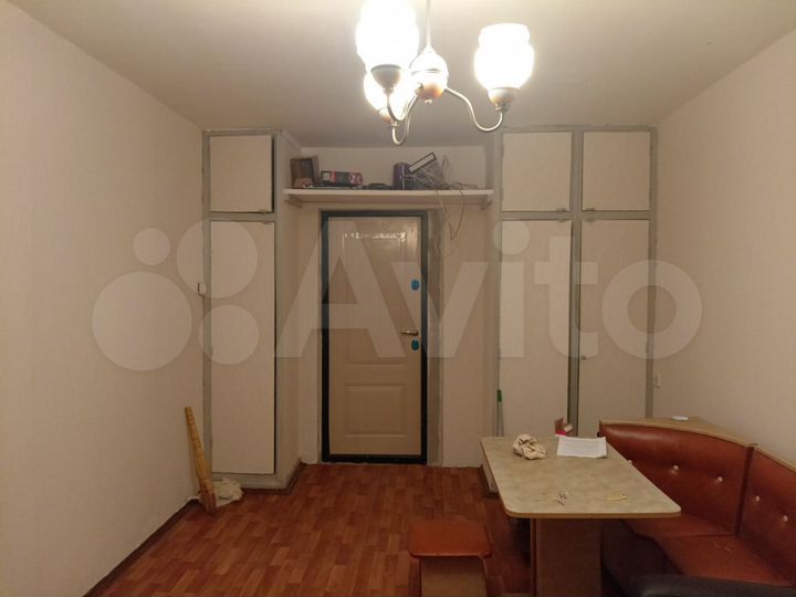 Комната 18 м² в 4-к., 2/5 эт.