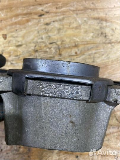 Подушка двигателя левая Volvo S80 AS98 B6324S 2007