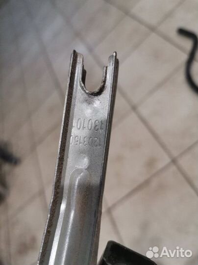 Петли багажника Geely Мк седан 1.5 MR 479QA 2013