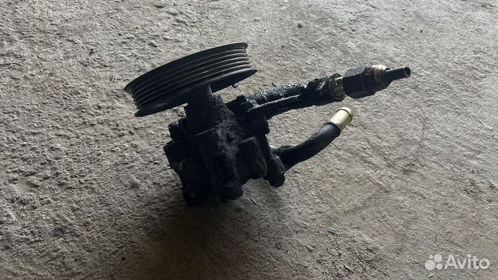 Насос гура toyota corolla e110