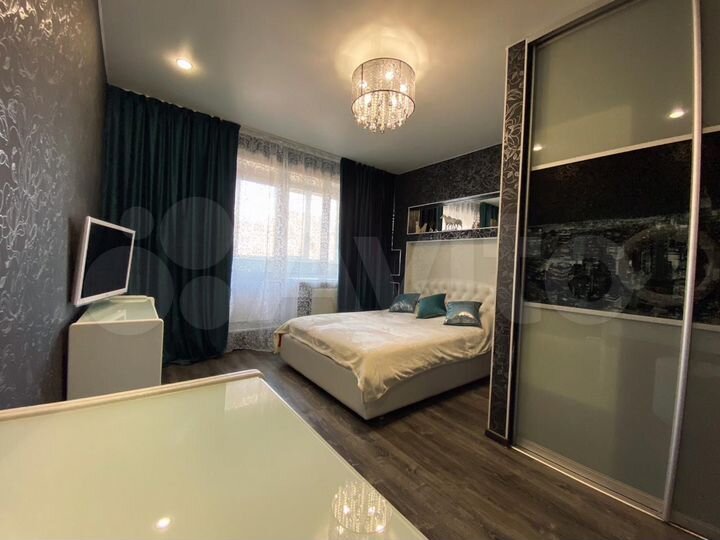 2-к. квартира, 67 м², 8/8 эт.