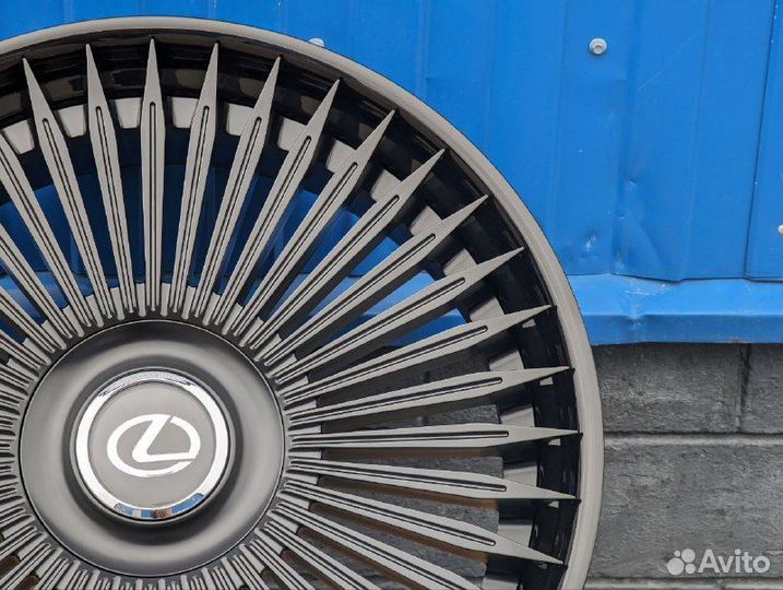 Кованые диски R23 на Lexus LX600 Toyota LC300