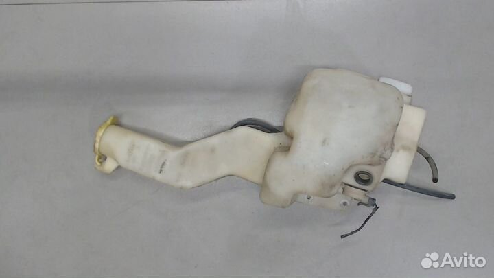 Бачок омывателя Chrysler Town-Country, 1999