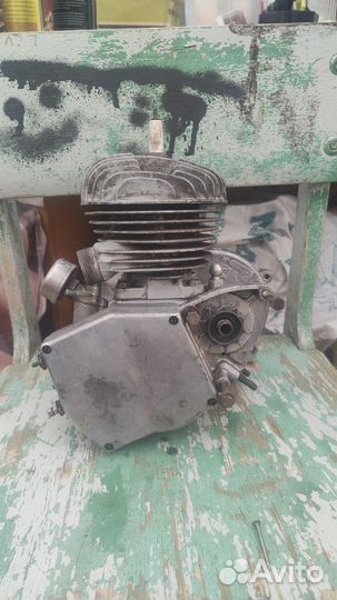 Двигатель д8