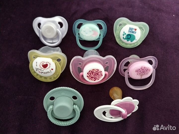 Бутылочки и соски-пустышки