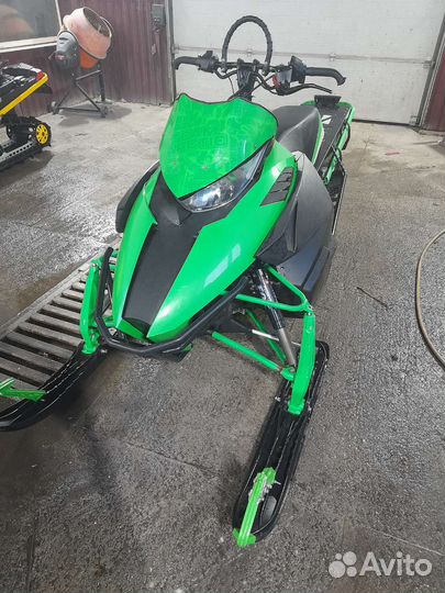 Снегоход Arctic cat m800