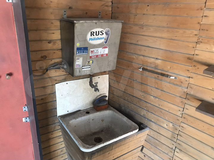 Гараж, > 30 м²