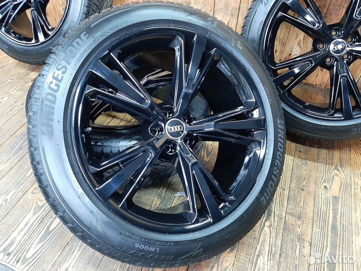 Комплект оригинальных колес r21 для Audi Q8