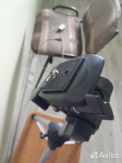 Штатив для фотоаппарата профессиональный